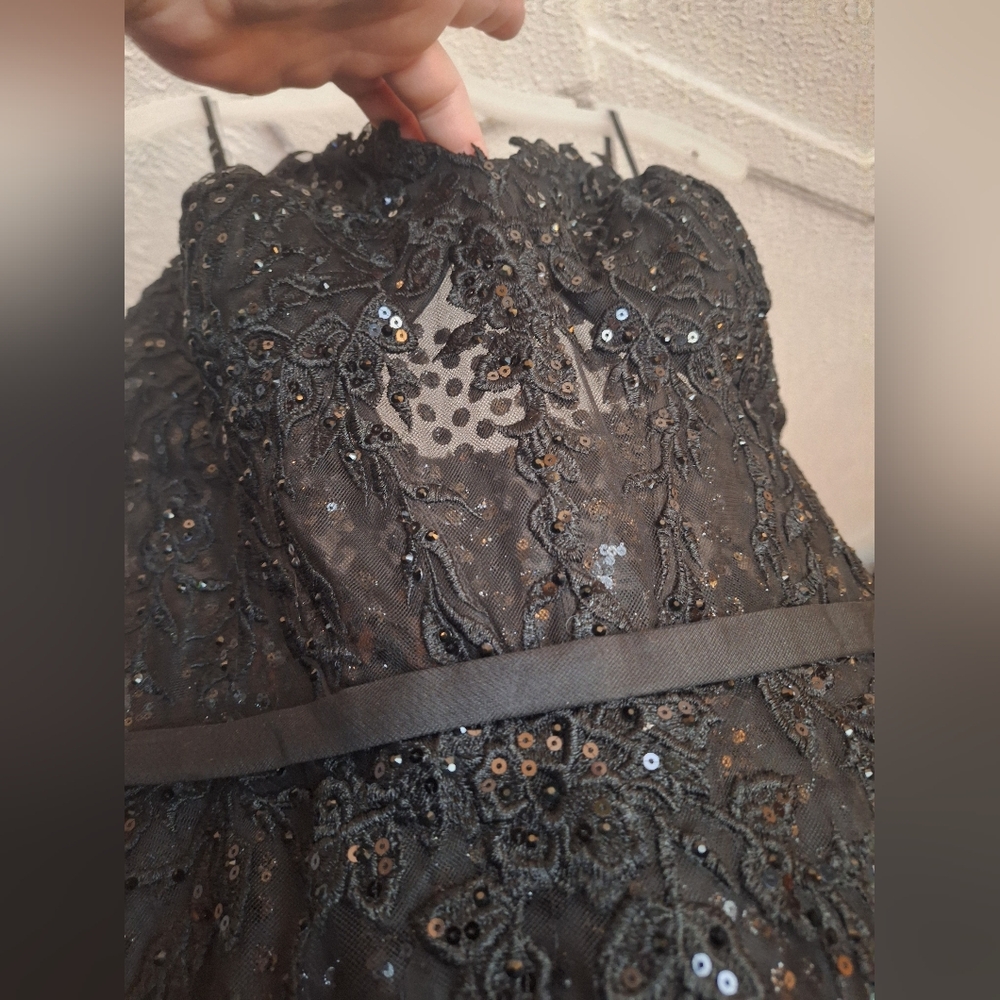 Jules & Cleo Black Sequin A-Line Evening Gown - Picture 4 of 11